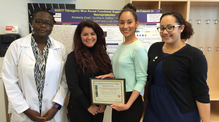 Trinity Students Present at Annual Biomedical Research Conference for Minority Students in Tampa