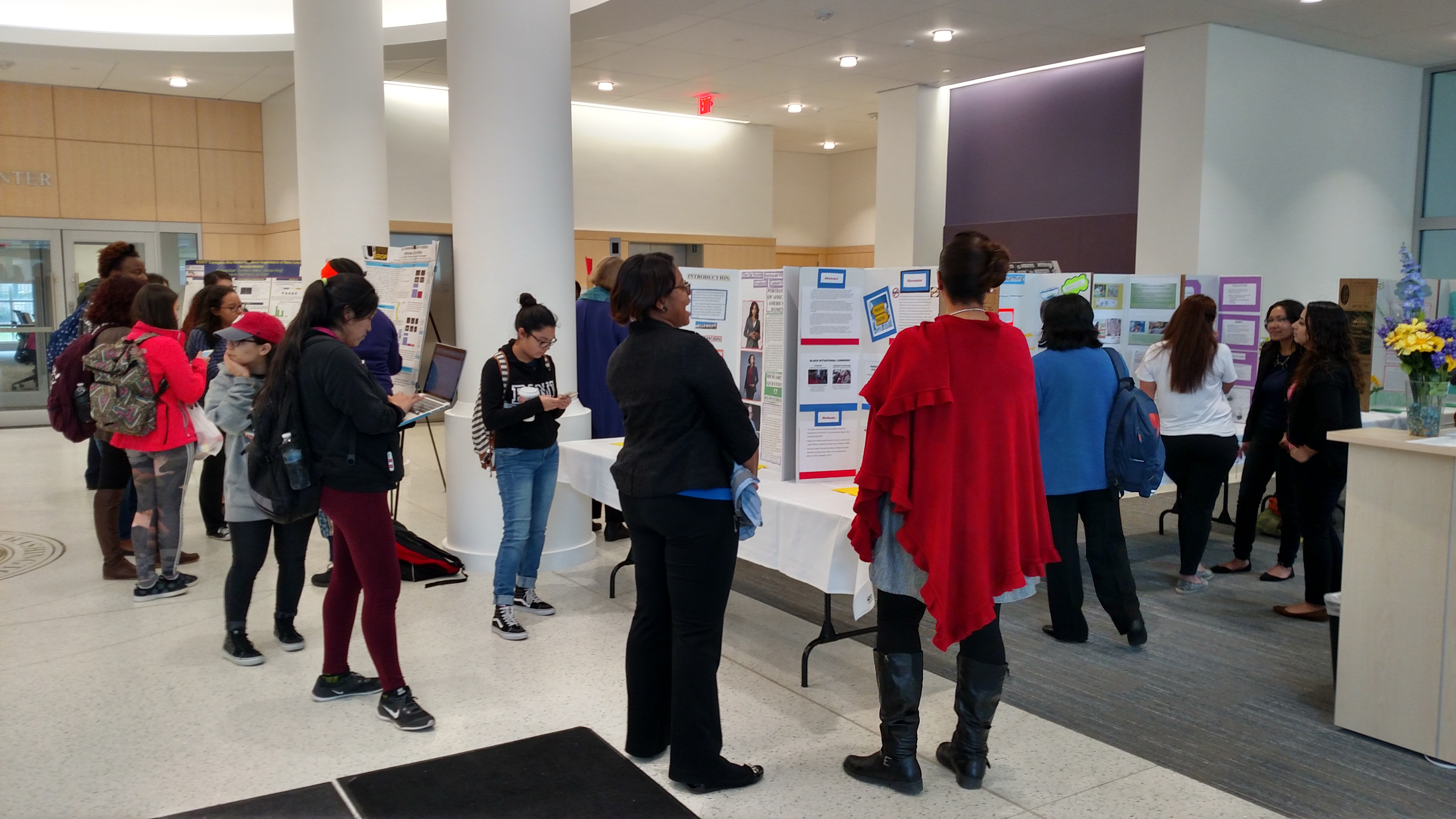Students and Faculty gather at Spring Research Day at Trinity