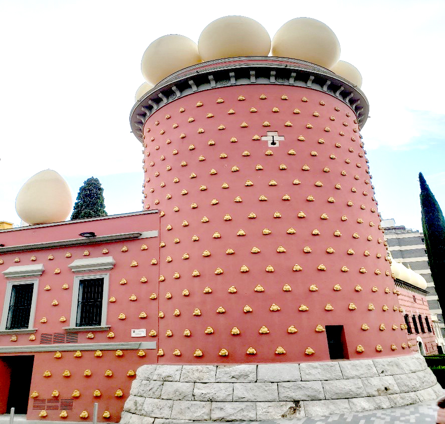 Dali museum exterior