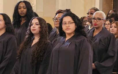 In the Footsteps of the Women of 1900 In the Footsteps of the Women of 1900